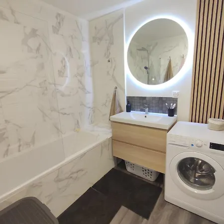 아파트 Duplex Moderne, Chaleureux Au Calme A Toison D'or