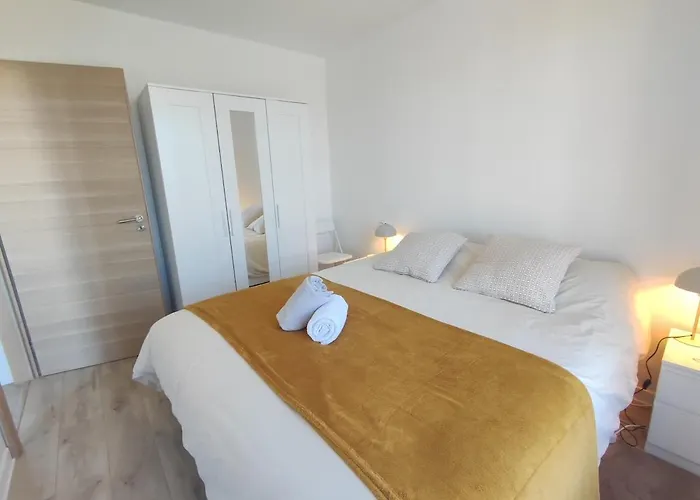 Duplex Moderne, Chaleureux Au Calme A Toison D'or アパート *